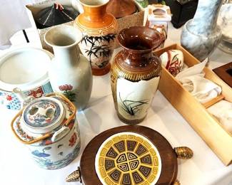 Vintage Turtle Cheese board & Hand painted glazed finish vases.