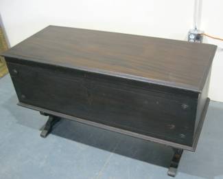 Beautiful Cedar Chest!