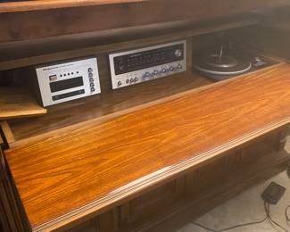 Stereo console with turntable. Works great!