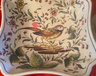 Many decorative bowls