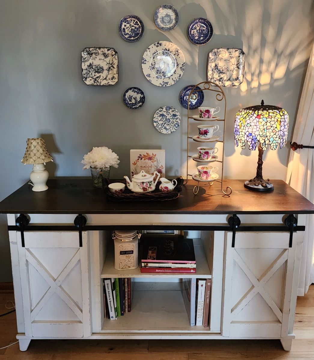 Like stepping into the pages of a decorating magazine, this home features timeless antiques and charming pieces to elevate your home decor. This two day sale will be held inside a private home in  Reedsburg. 