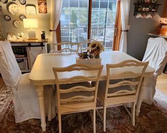Dreamy French country style table and chairs. 