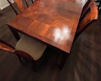 Dining set with 1 leaf and 6 chairs