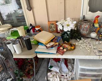 Plastic ware and Christmas 