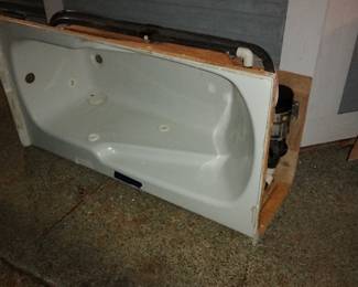 Jacuzzi tub