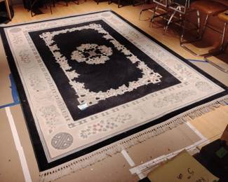 Machine made Chinese sculpted rug 