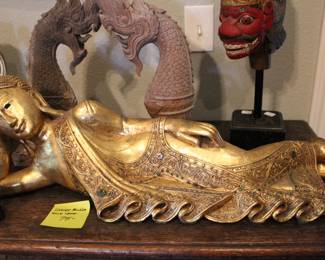 golden reclining Bhudda
