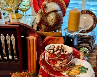 LOVE THE TURKEY TUREEN! LOTS OF GREAT EVERYDAY FALL PLATES, DESSERT PLATES.