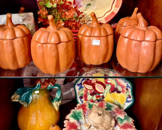FUN PUMPKIN SOUP BOWLS.
