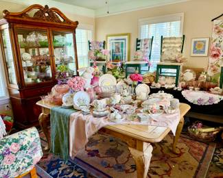 EASTER SPRING ROOM DECKED OUT! WITH DEPRESSION GLASS, CHINA, LINENS, CHARGERS!
