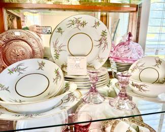 "AVON" BY REGAL CHINA 31 PIECE PLACE SETTING.