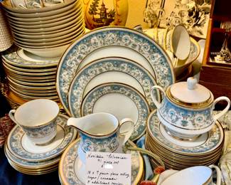 NORITAKE "POLLANAISE" CORNFLOWER BLUE, PLATINUM AND GOLD.