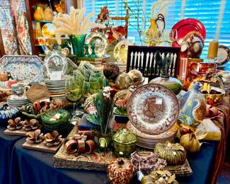 LOVELY FALL COLORS OF BROWNS, GREENS, YELLOWS, AND REDS.