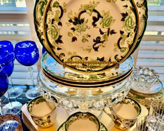 "CHARTREUSE" IRONSTONE PLACE SETTINGS.