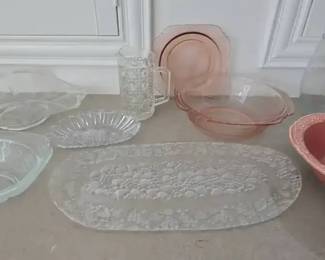 RS115Vintage Glass Serving Ware
