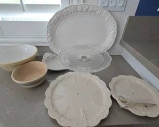RS116 Serving Trays And Bowls