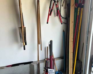 RS120Yard Tools Galore