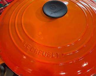 Large Le Creuset pot