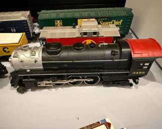 Lionel HO scale train with accessories