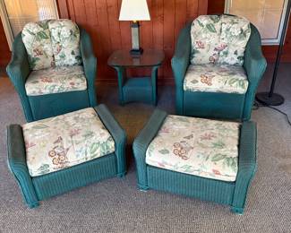 LLoyd Flanders wicker set
