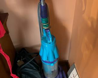 Dyson Vac.