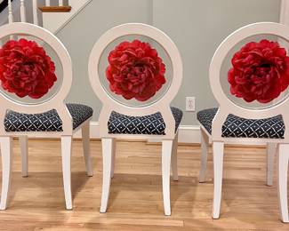 Sculptural Floral Back Design – Lucite Construction