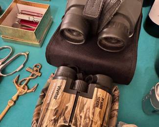 Binoculars 