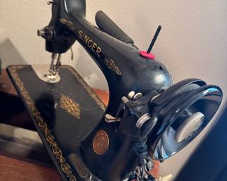 1941 Singer sewing machine
