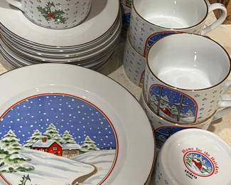 Home for the Holidays dessert plates and cups