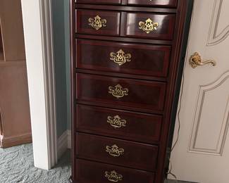 Drexel 7 drawer lingerie chest