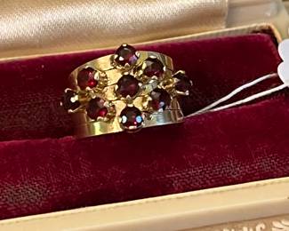 14K and Garnet stacking HAREM ring 