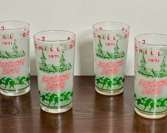 Vintage 1971 Churchill Downs Kentucky Derby glasses.