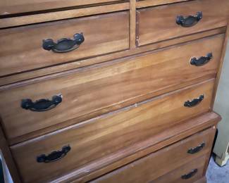 SOLID WOOD VINTAGE CHEST