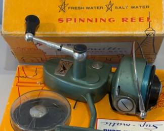 Vintage South Bend 707 Reel