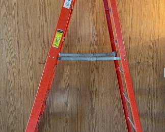 Keller 8 Foot Fiberglass Step Ladder