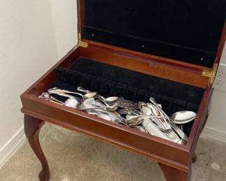 Silverplated Utensils