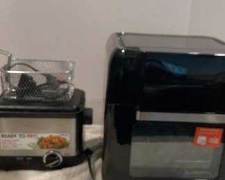 Cuisinart Fryer And A Insignia Air Fryer