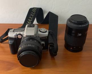 Minolta 35mm Camera w second, stronger Lens