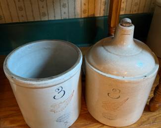 Hallway
2x Redwing stoneware