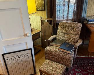 Front Room 
Upholstered chair & ottoman 