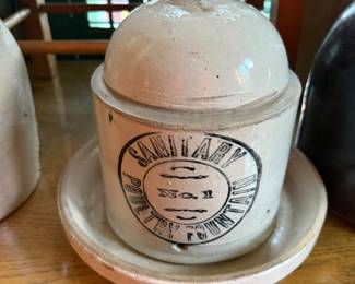 Hallway 
Sanitary fountain