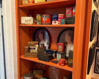 Cash out Room
Vintage tins