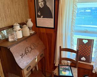 Upstairs Twin Room
Drop front desk
Enamel kettle