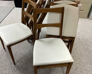 7 STAKMORE FOLDING CHAIRS