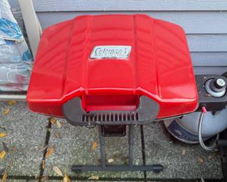 Coleman Sportster Portable Propane Grill
