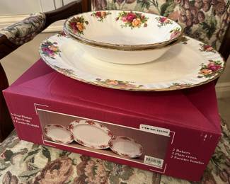 Royal Albert Old Country Roses Bone China Set
