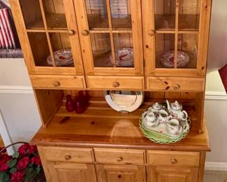 Pine Wood Sideboard Hutch