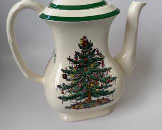 Spode Christmas Tree, England, Green Trim
Bavaria Christmas Tree Teapot - Asking $59