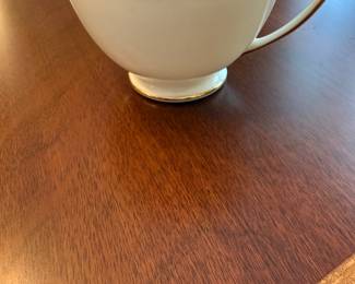 Golden Heritage by Minton
12 Dinner plates
12 Salad plates
12 Bread and butter plates
13 Footed cups
13 Cup saucers
12 Cream soup bowls
12 cream soup bowl saucers - Asking $399 - Will consider offers.