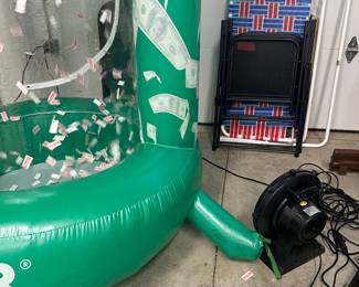 Vevor Inflatable Cash Cube Money Machine - Asking $199 